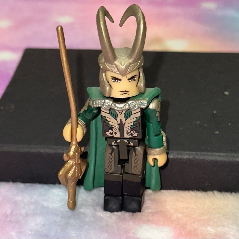 Marvel avengers Minimates Loki Thor